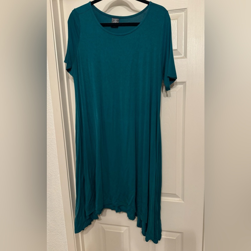 Tunic with pockets